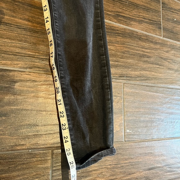 Good American Charcoal Skinny Jeans - Picture 6 of 7
